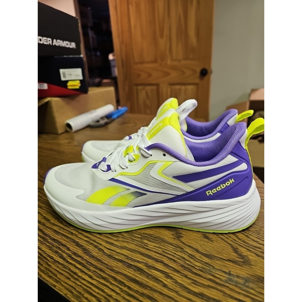 Reebok Verse Women's Shoes  Athletic Size 11 Purple White Running Sneaker New - Picture 2 of 6